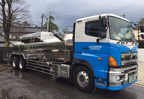 ステンレスタンクローリー 1台